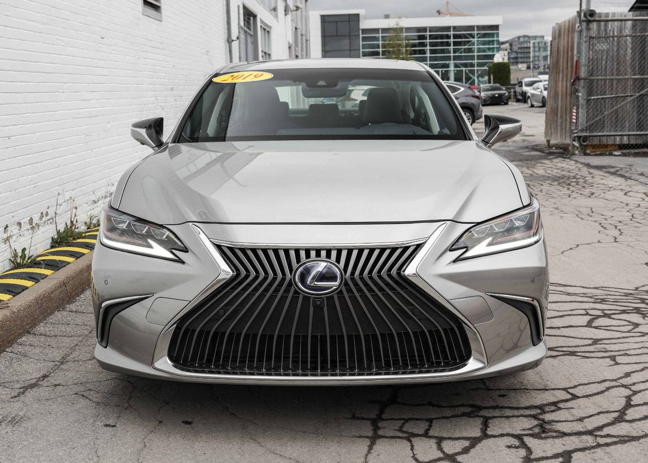 2019 Lexus ES 300h **ULTRA LUXURY HYBRIDE**
