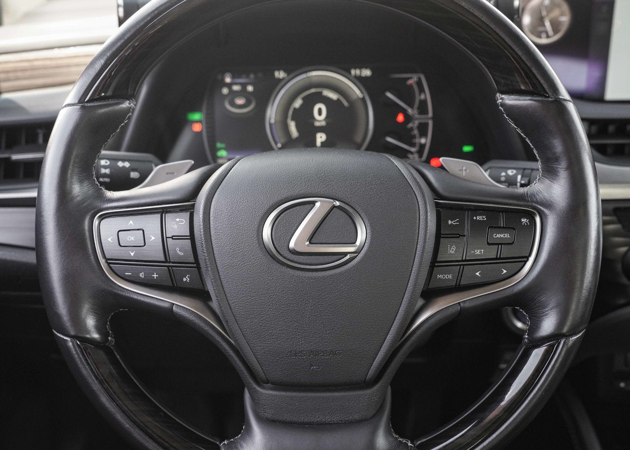 2019 Lexus ES 300h **ULTRA LUXURY HYBRIDE**