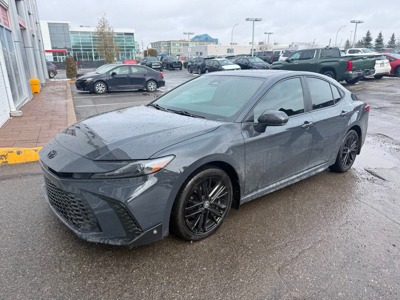 2025 Toyota Camry SE Upgrade Hyb