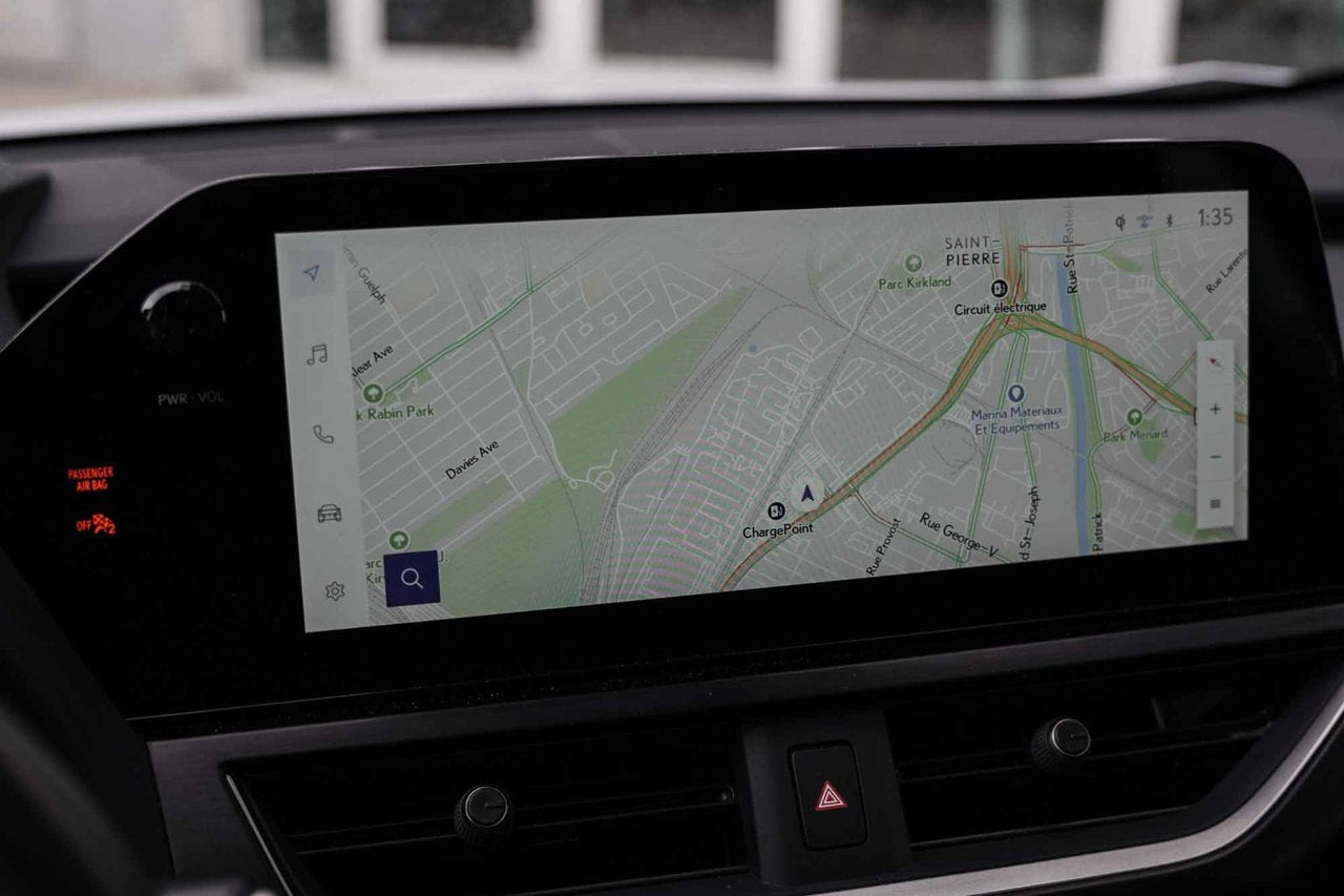 2025 Lexus UX 300h LUXURY AWD BAS KM CUIR TOIT NAVI CARPLAY