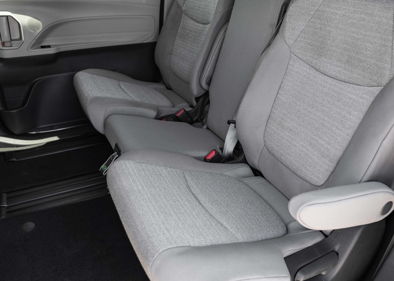 2024 Toyota Sienna LE AWD HYBRID