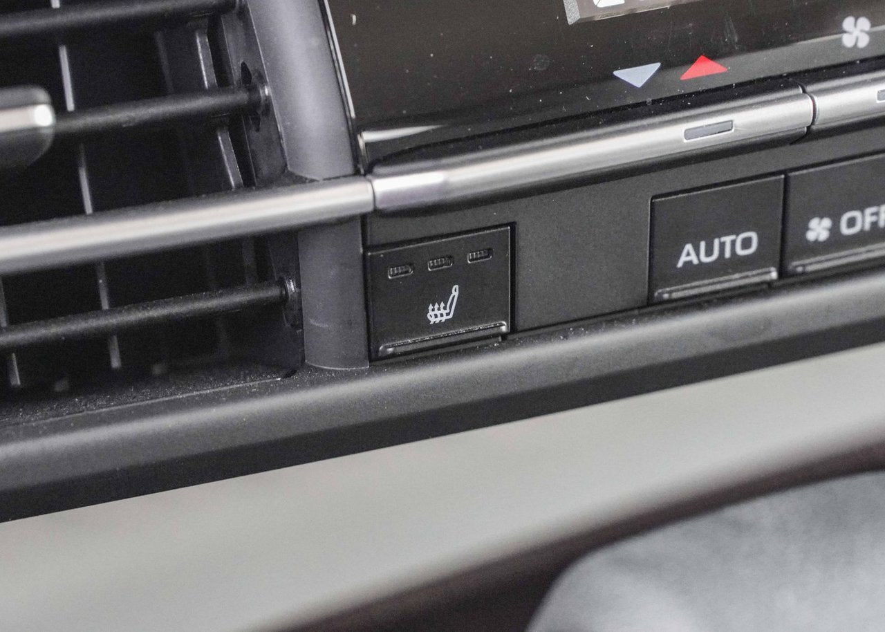 2024 Toyota Sienna LE AWD HYBRID