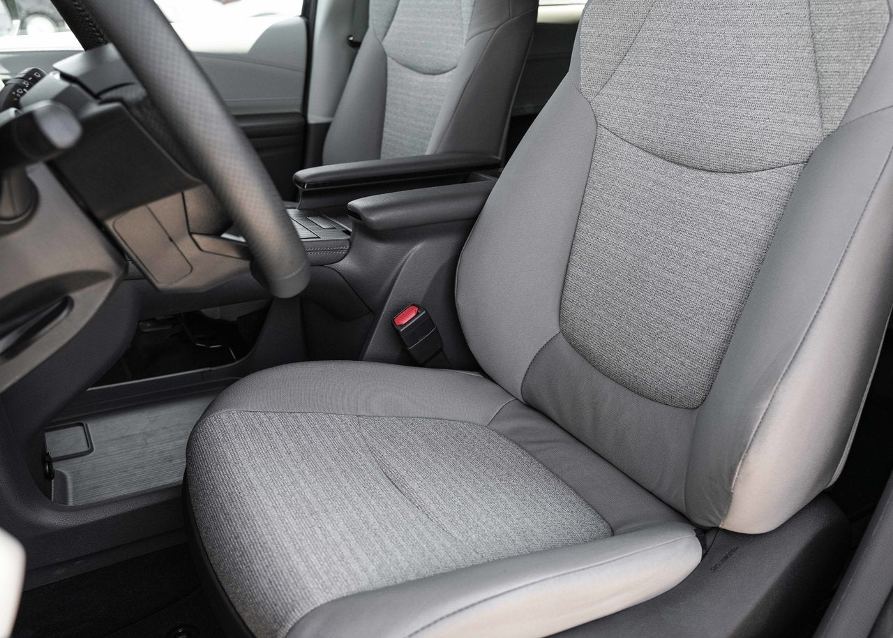 2024 Toyota Sienna LE AWD HYBRID