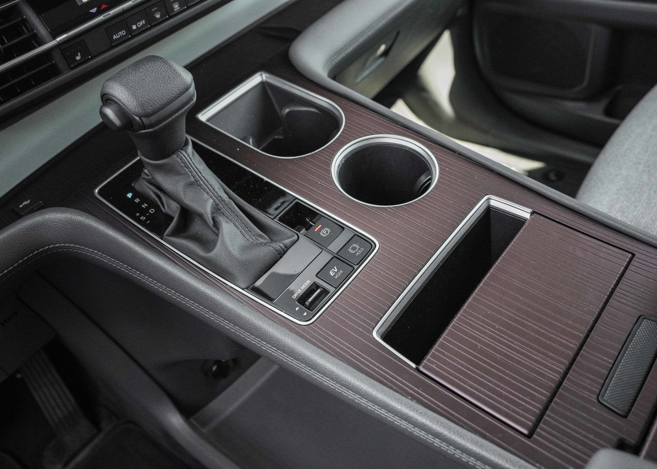 2024 Toyota Sienna LE AWD HYBRID