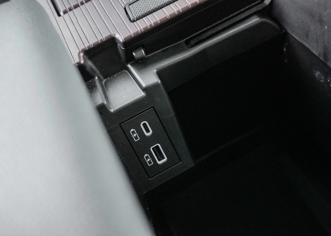 2024 Toyota Sienna LE AWD HYBRID