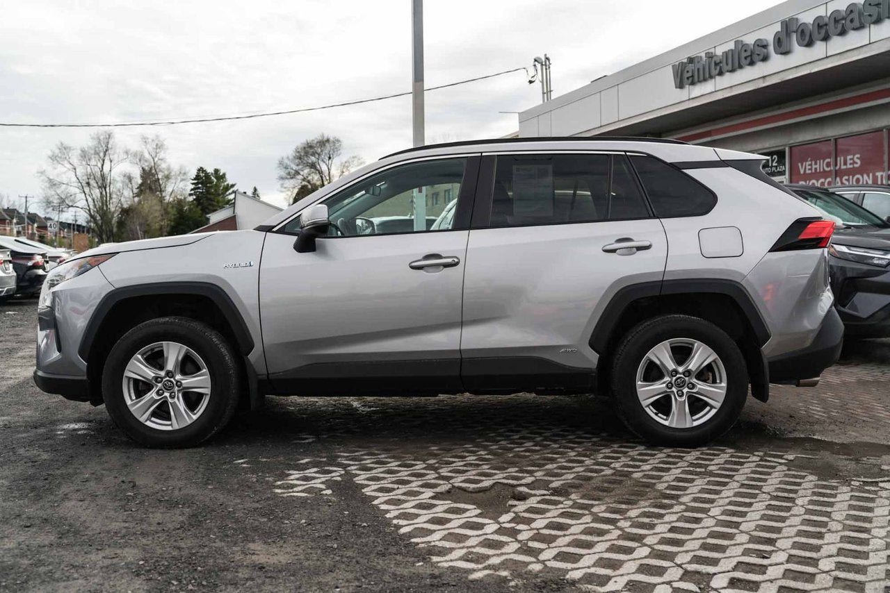 2020 Toyota RAV4 HYBRID LE AWD