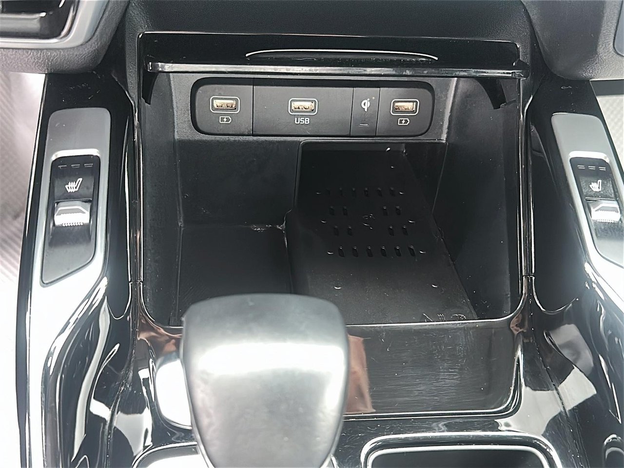 2022 Kia Sorento EX+