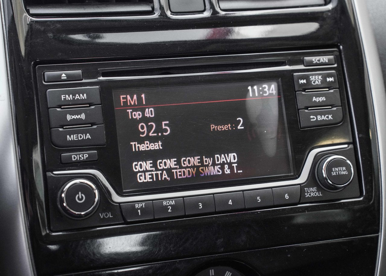 2016 Nissan Versa Note SV AUTO;