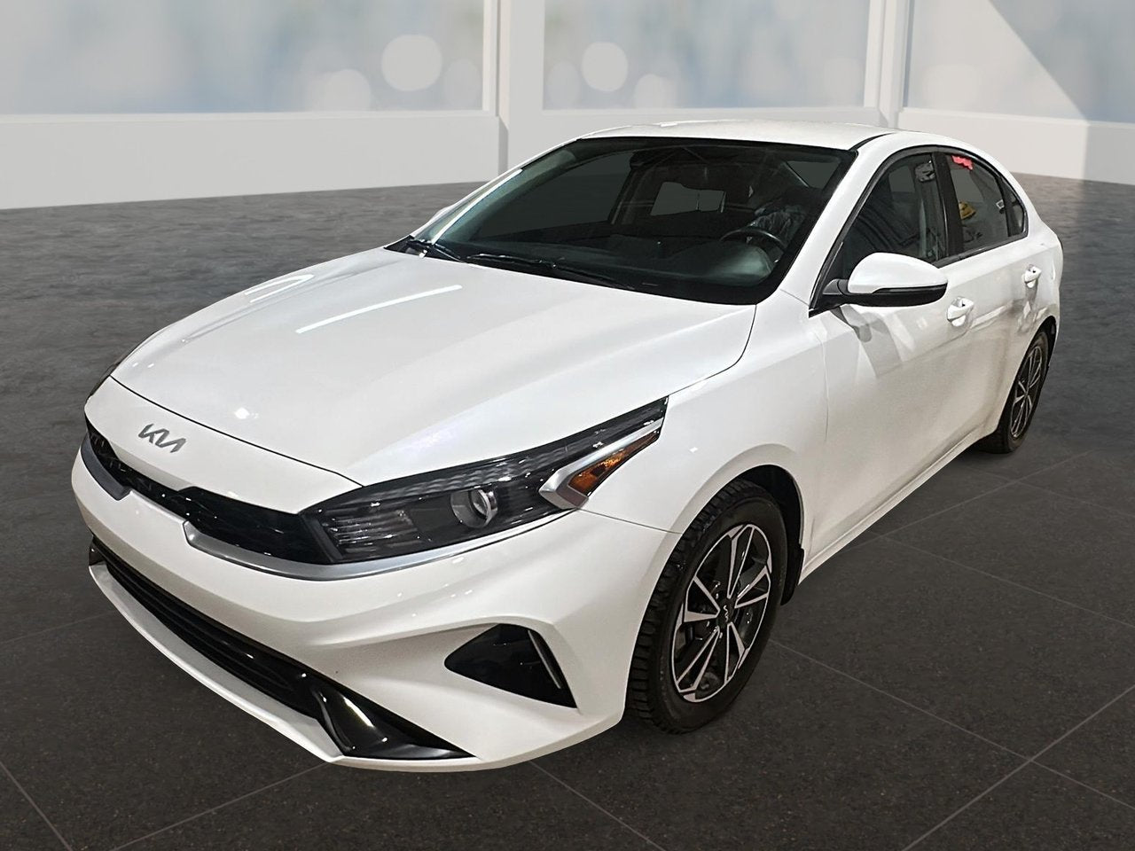 2023 Kia Forte EX