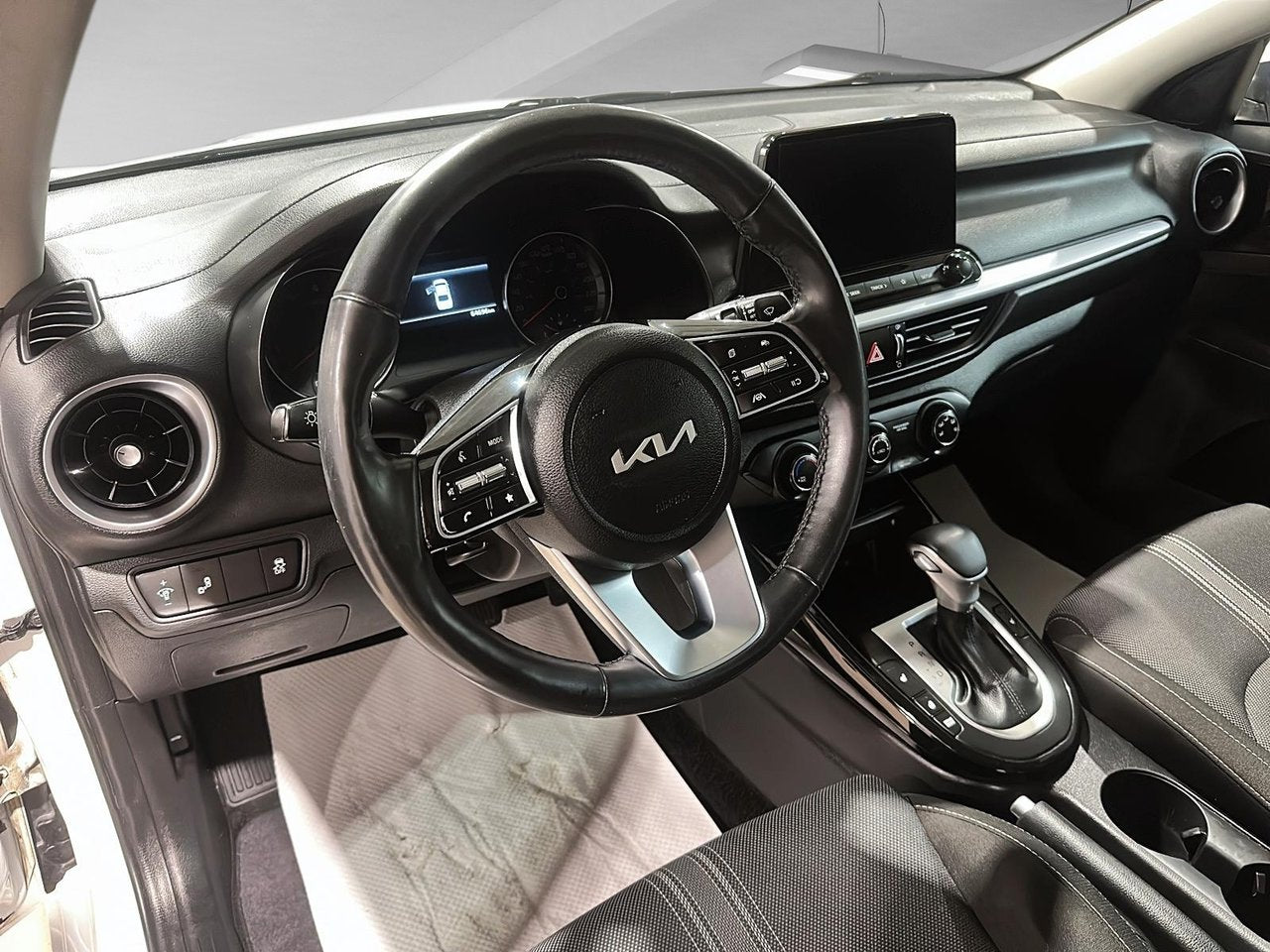 2023 Kia Forte EX