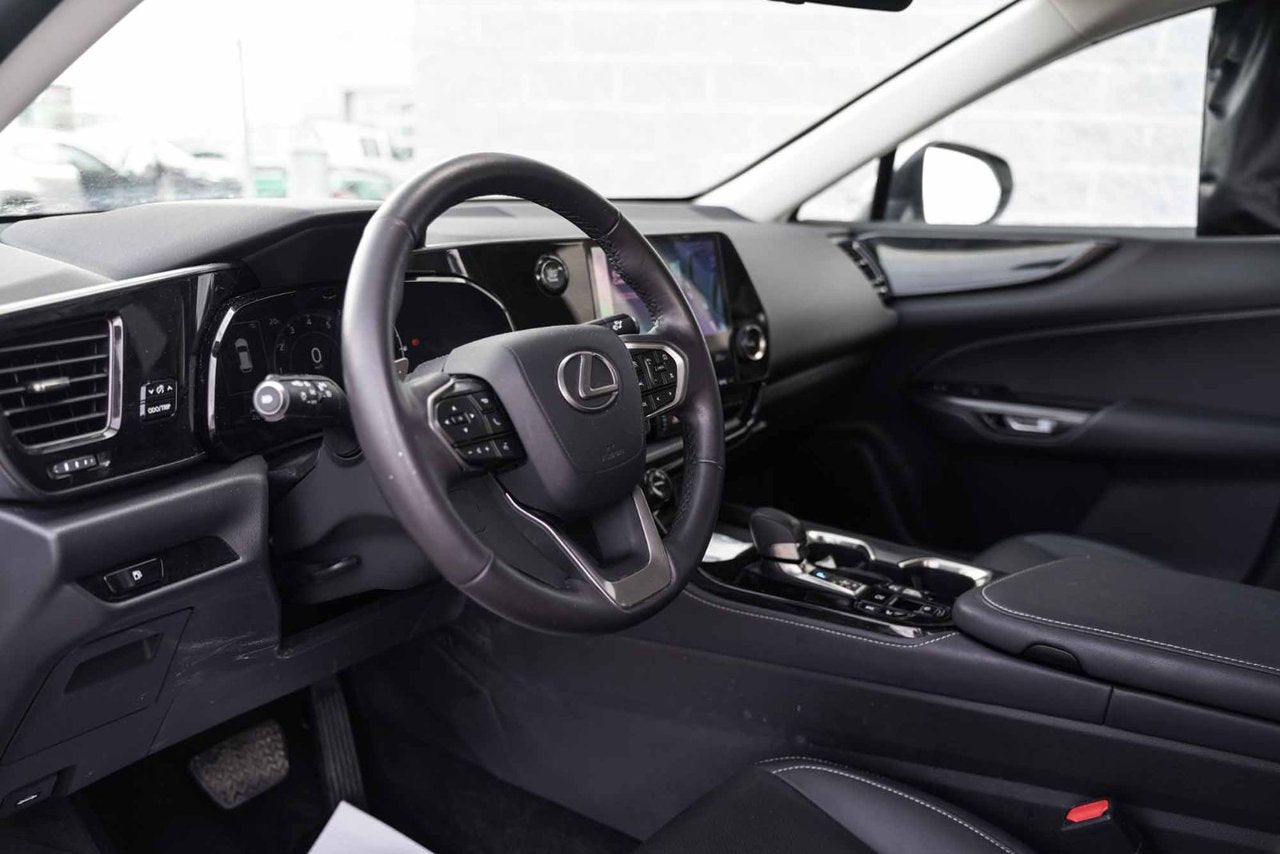 2024 Lexus NX 250 SIGNATURE AWD BAS KM CARPLAY
