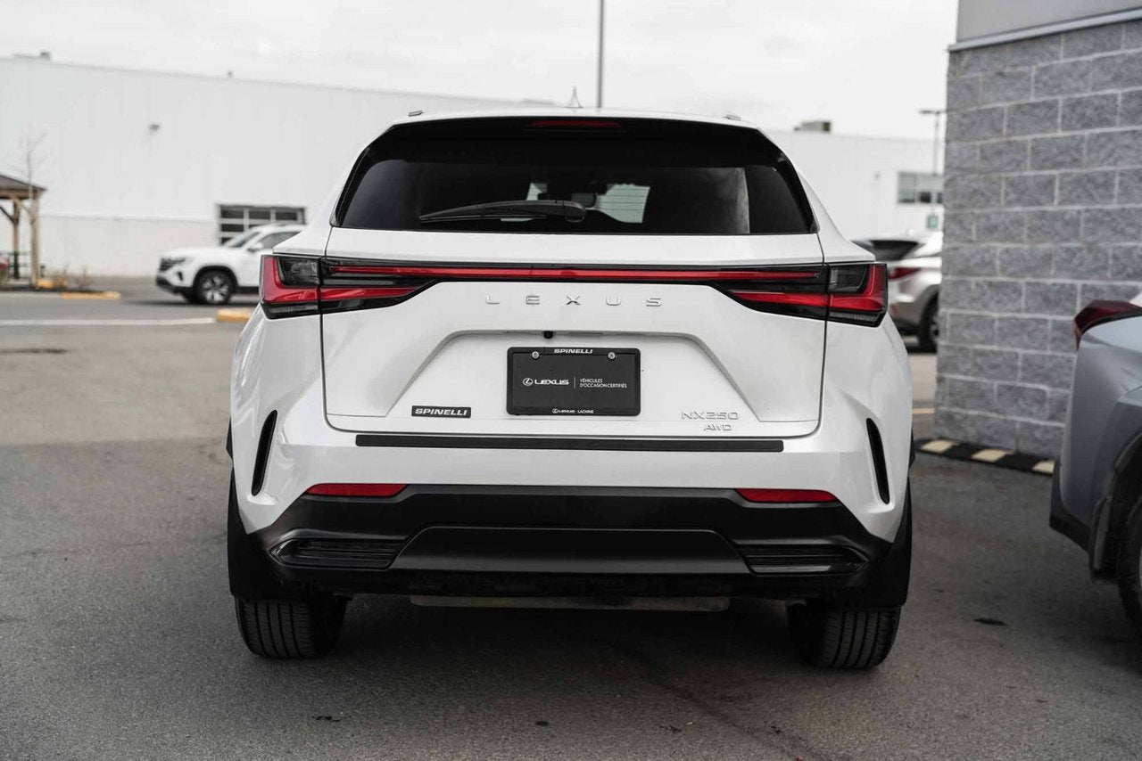 2024 Lexus NX 250 SIGNATURE AWD BAS KM CARPLAY