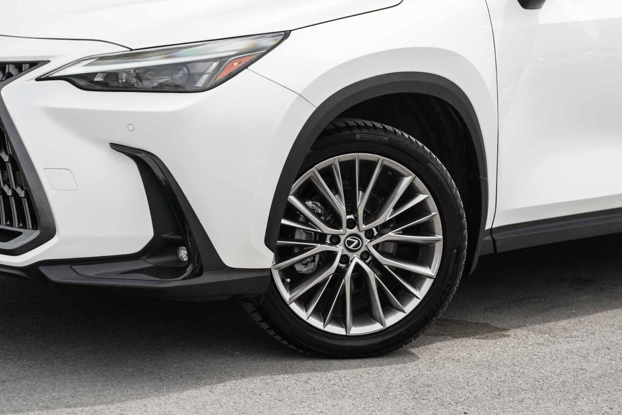 2024 Lexus NX 350h 350h LUXURY AWD CUIR ROUGE TOIT PANO CARPLAY NAVI