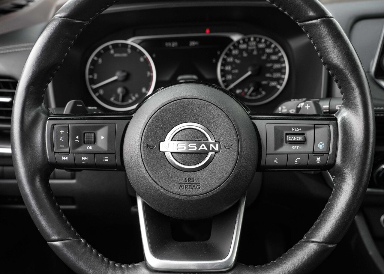 2023 Nissan Rogue SV Moonroof