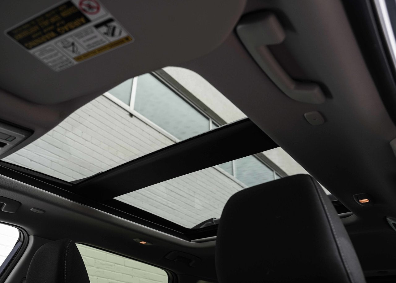 2023 Nissan Rogue SV Moonroof