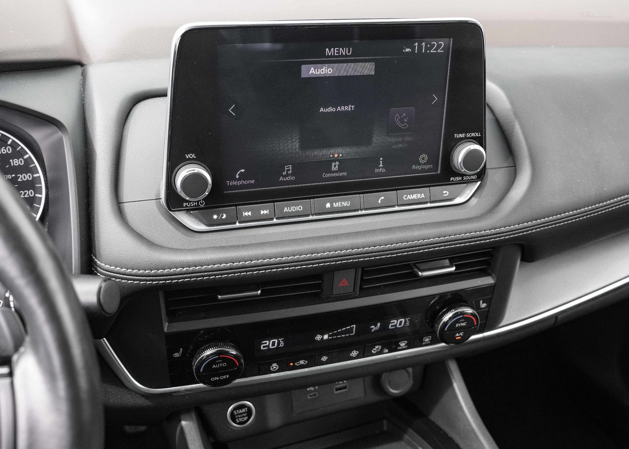 2023 Nissan Rogue SV Moonroof