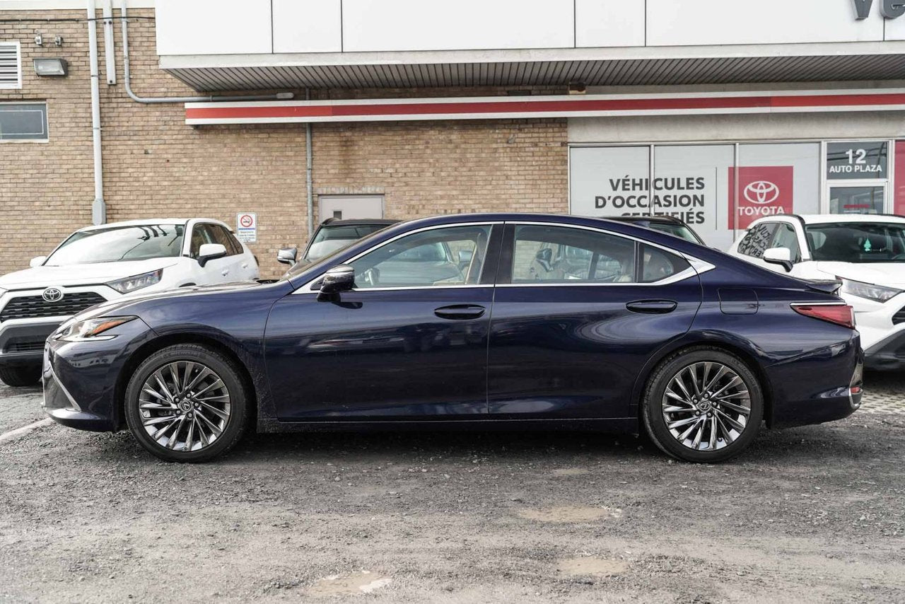2024 Lexus ES 300H ULTRA LUXURY