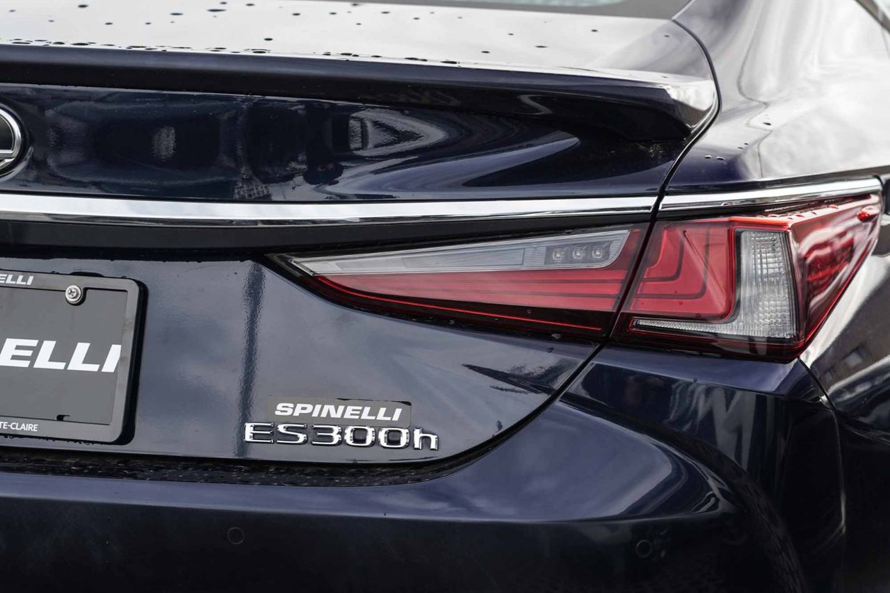 2024 Lexus ES 300H ULTRA LUXURY