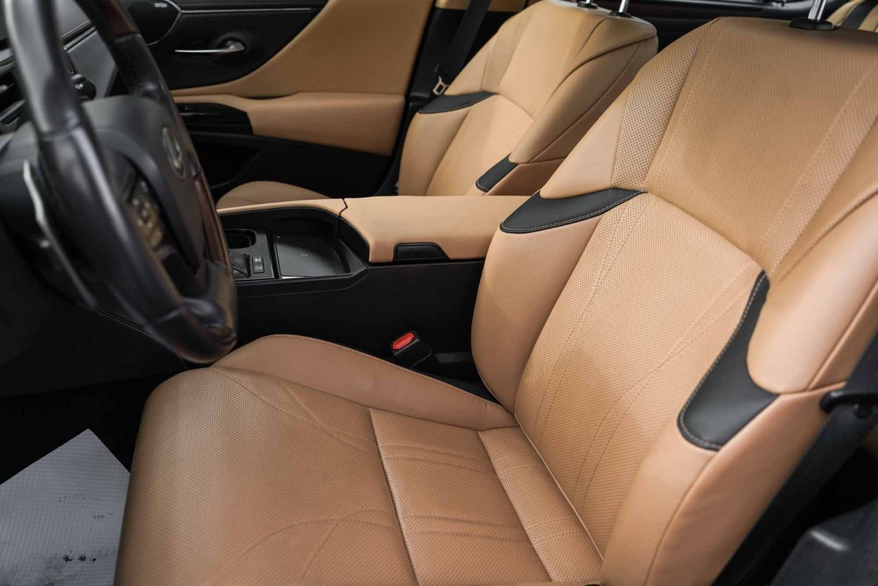 2024 Lexus ES 300H ULTRA LUXURY