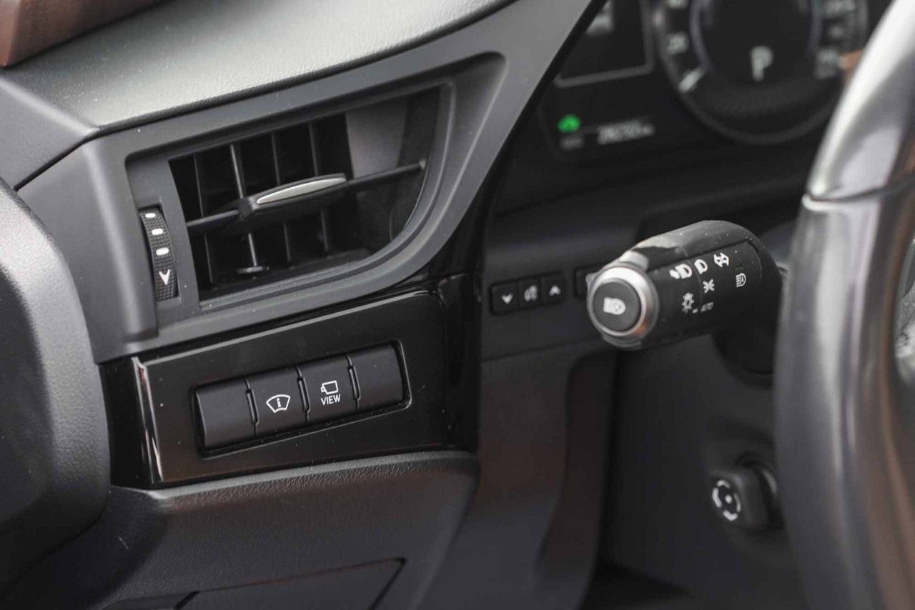 2024 Lexus ES 300H ULTRA LUXURY