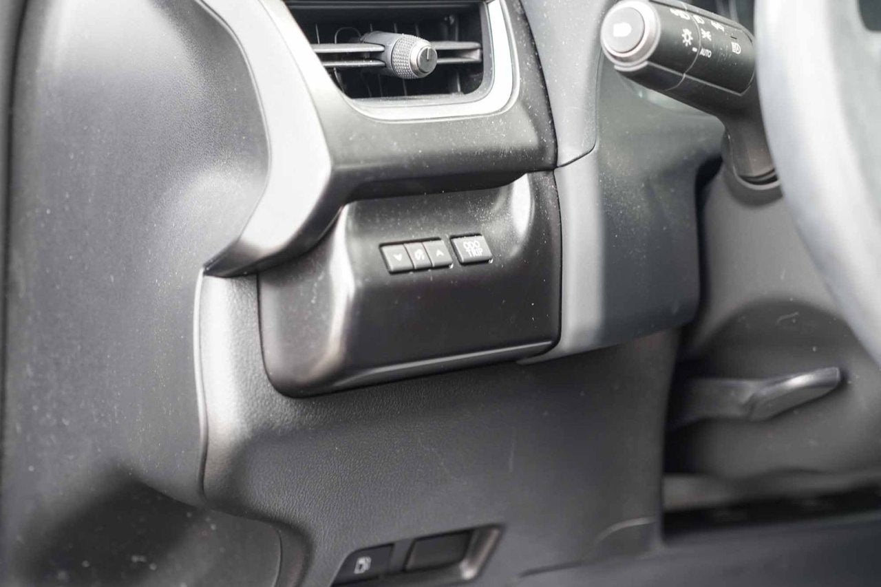 2023 Lexus UX 250h PREMIUM AWD TRES BAS KM HYBRIDE CUIR TOIT