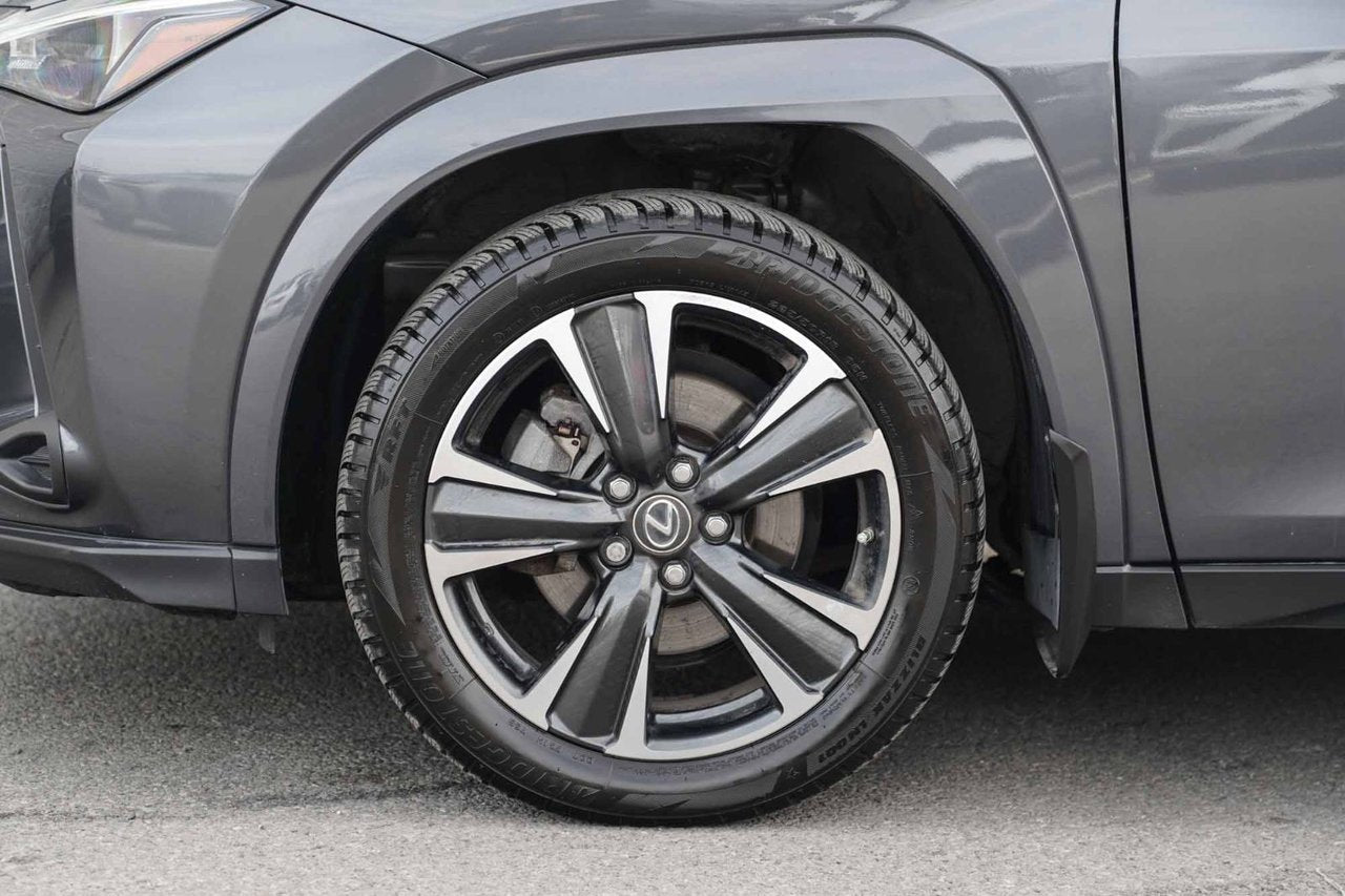 2023 Lexus UX 250h PREMIUM AWD TRES BAS KM HYBRIDE CUIR TOIT