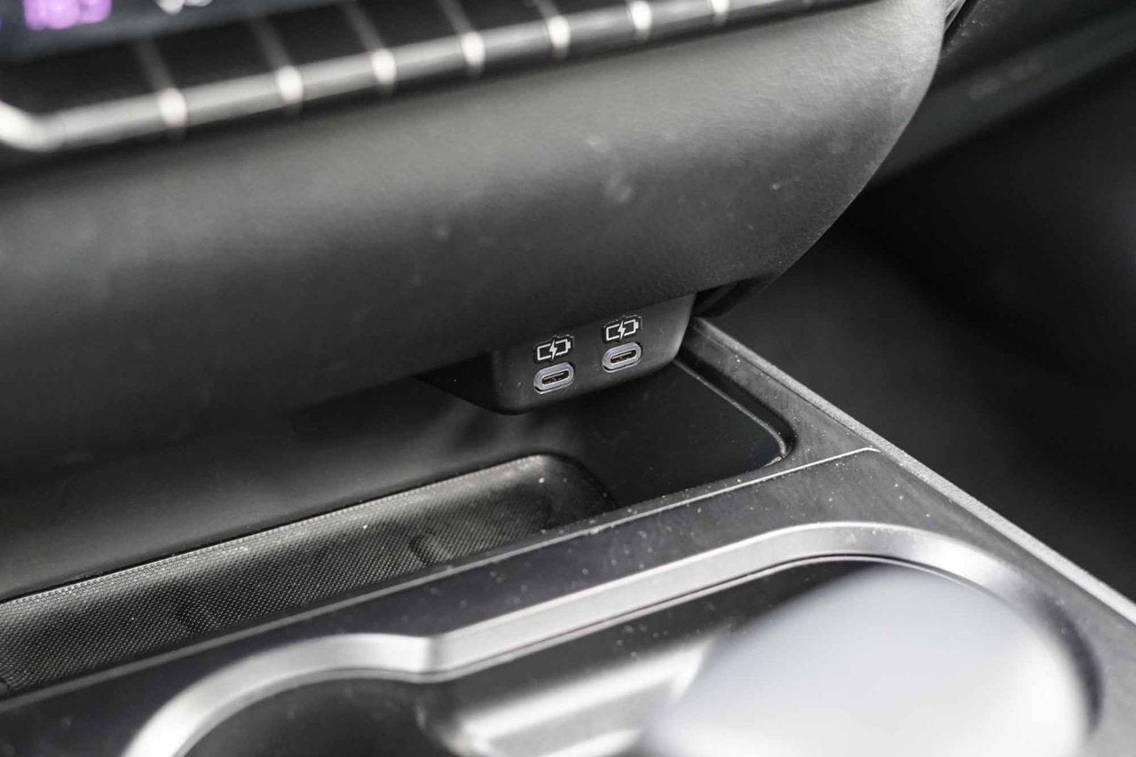 2023 Lexus UX 250h PREMIUM AWD TRES BAS KM HYBRIDE CUIR TOIT