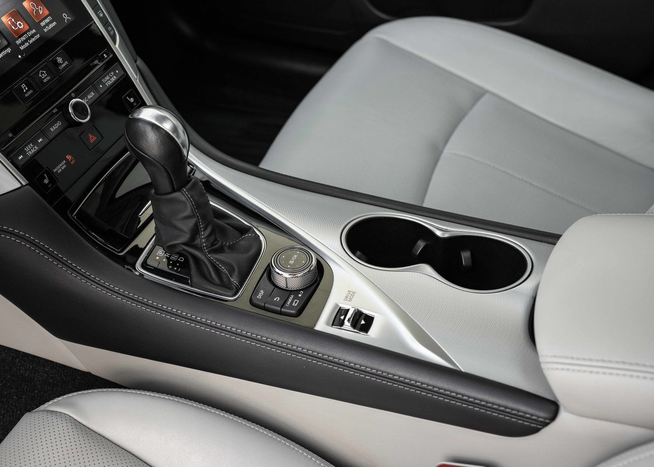 2022 Infiniti Q50 LUXE