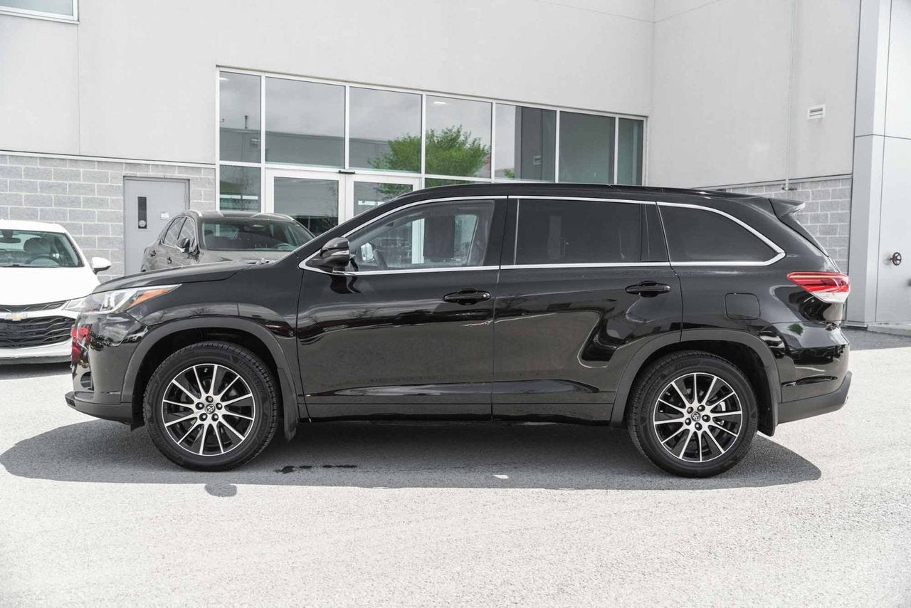 2018 Toyota Highlander XLE w/SE AWD CUIR TOIT NAVI 7 PASS BAS KM