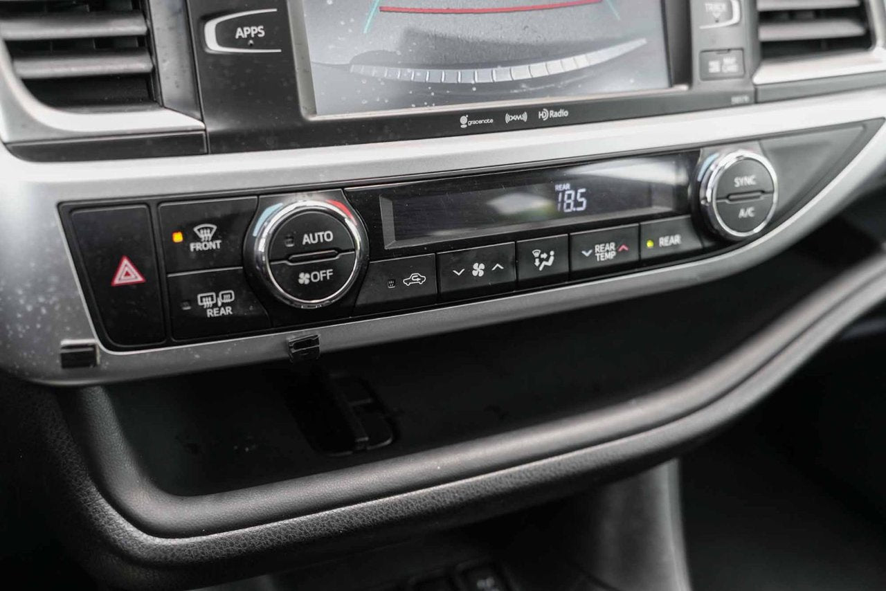 2018 Toyota Highlander XLE w/SE AWD CUIR TOIT NAVI 7 PASS BAS KM