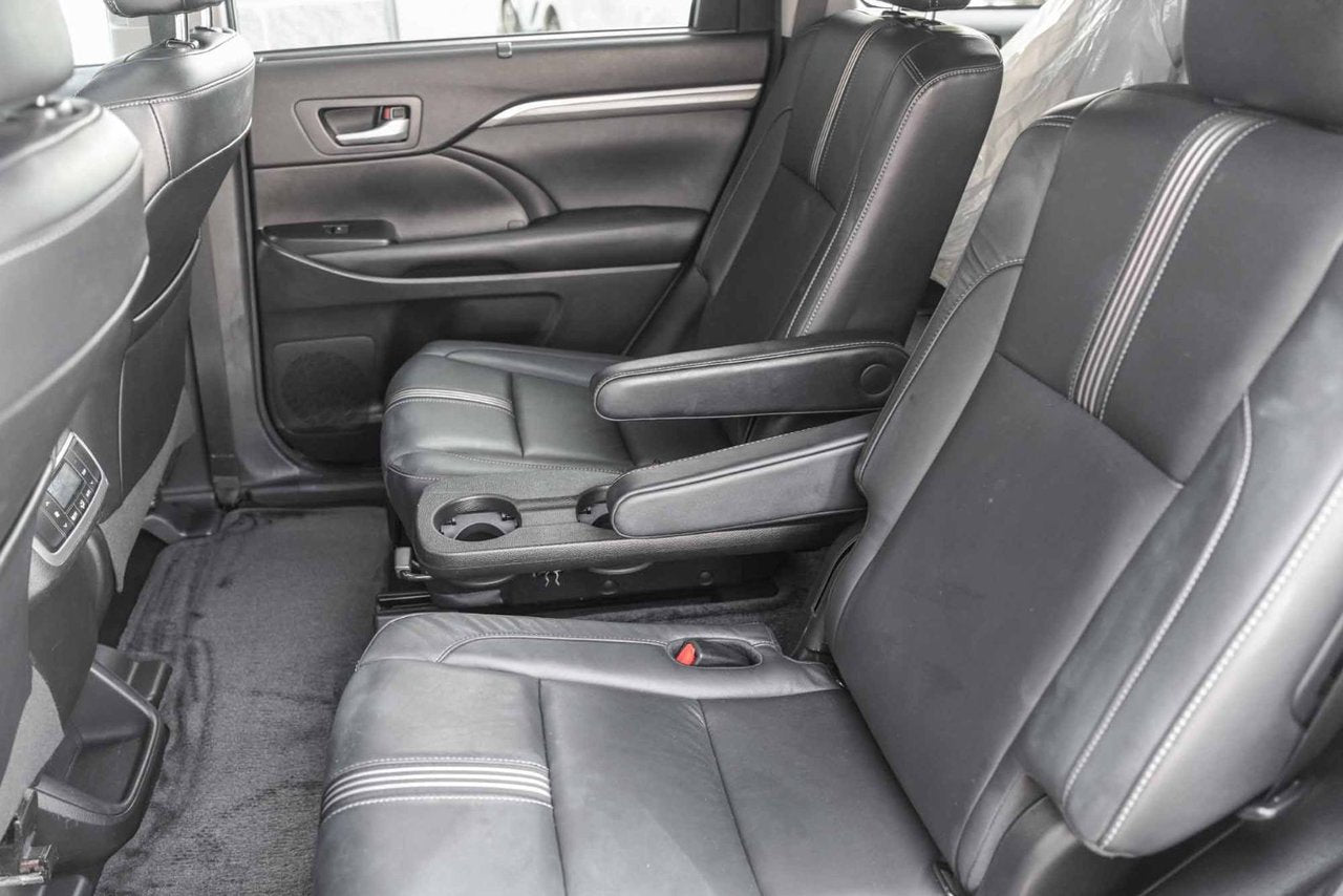 2018 Toyota Highlander XLE w/SE AWD CUIR TOIT NAVI 7 PASS BAS KM