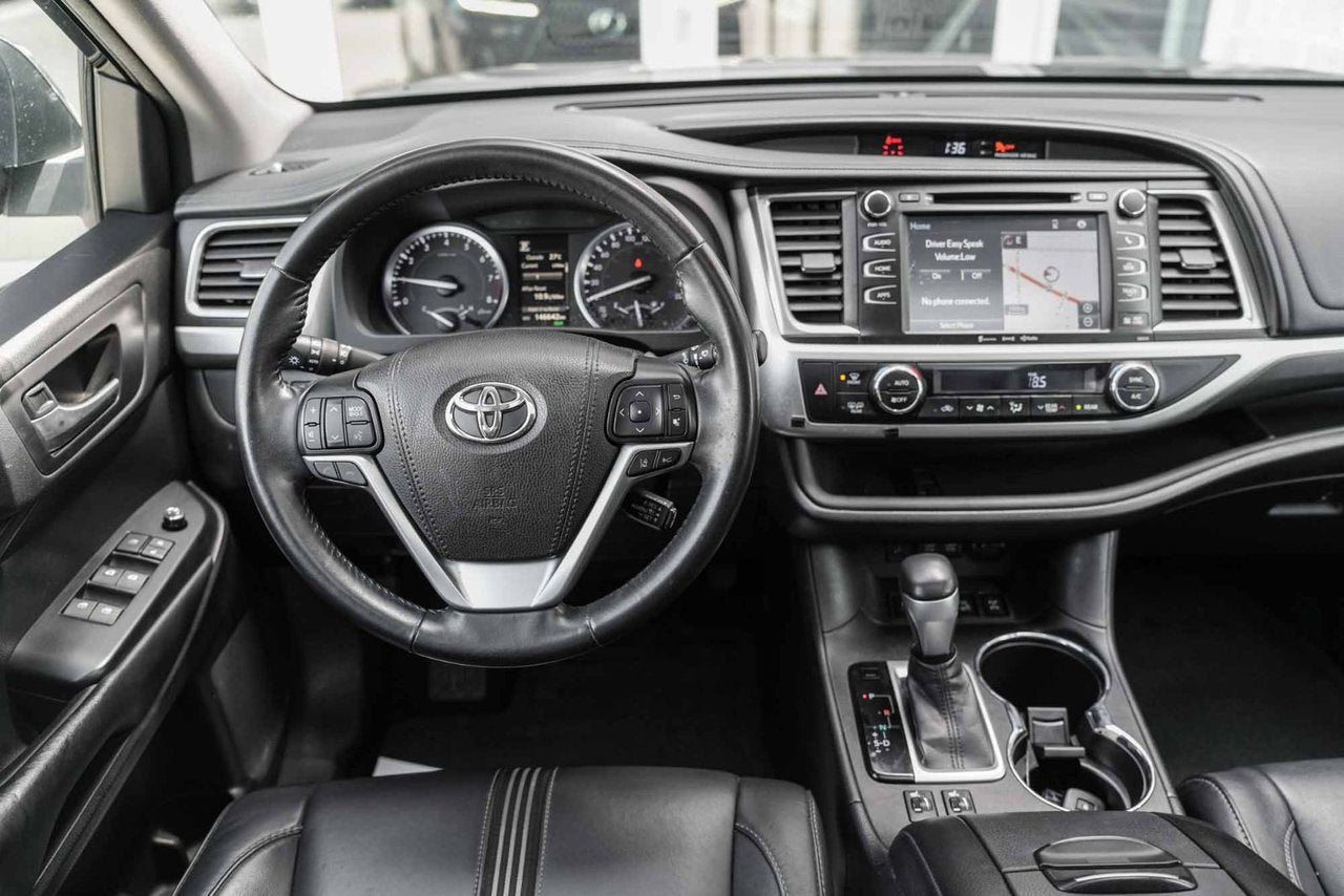 2018 Toyota Highlander XLE w/SE AWD CUIR TOIT NAVI 7 PASS BAS KM