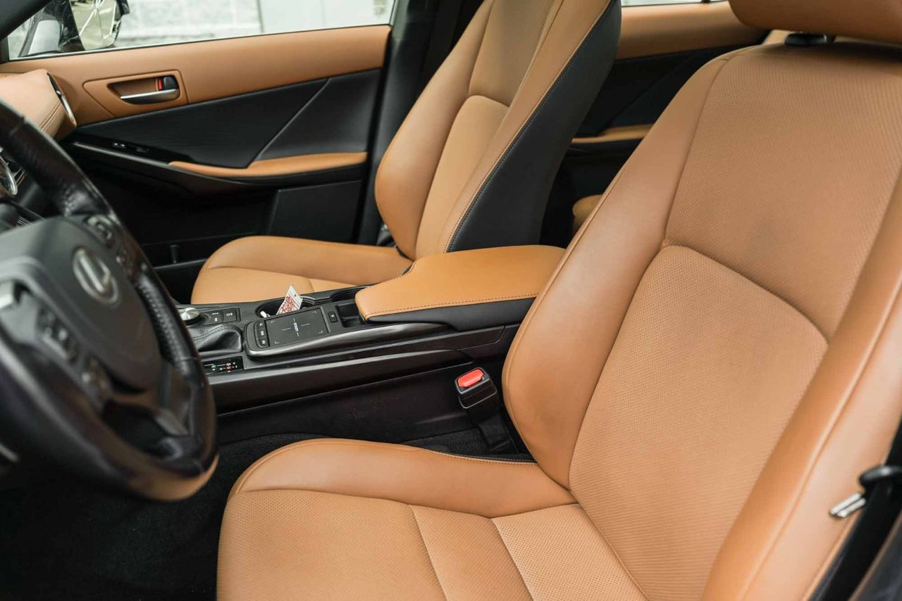 2022 Lexus IS 300 AWD LUXURY BAS KM CUIR TOIT NAVI