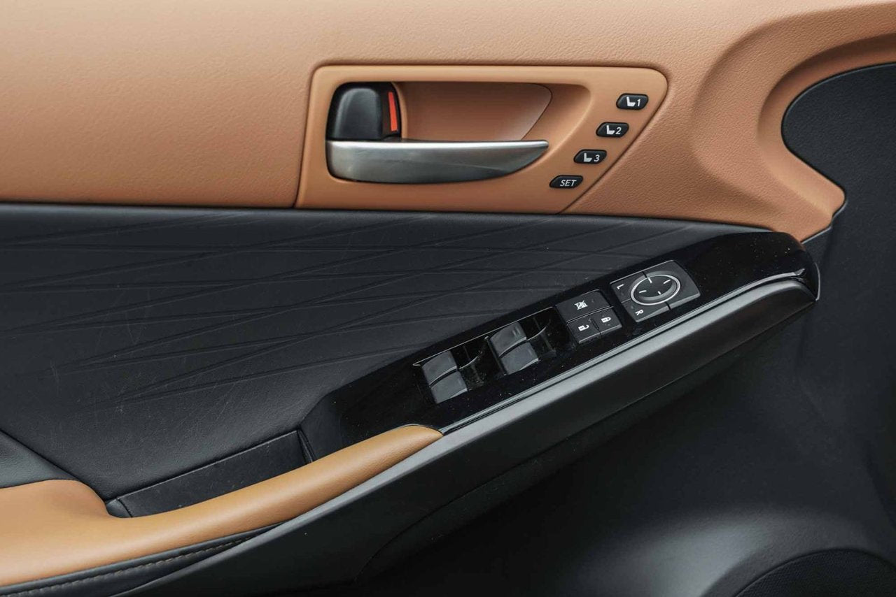 2022 Lexus IS 300 AWD LUXURY BAS KM CUIR TOIT NAVI
