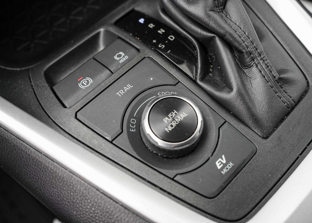 2023 Toyota RAV4 HYBRID XLE AWD