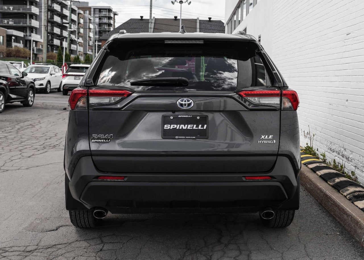 2023 Toyota RAV4 HYBRID XLE AWD