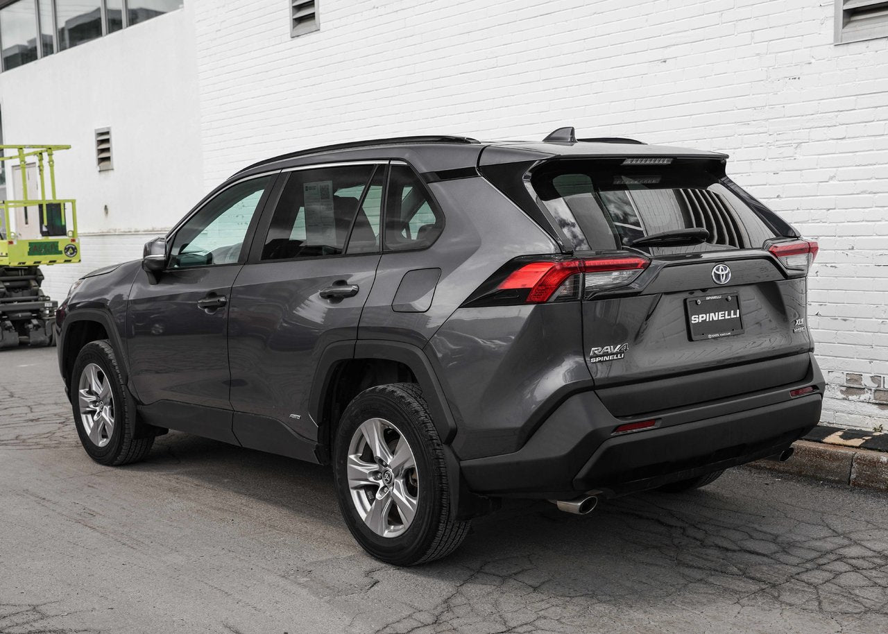 2023 Toyota RAV4 HYBRID XLE AWD
