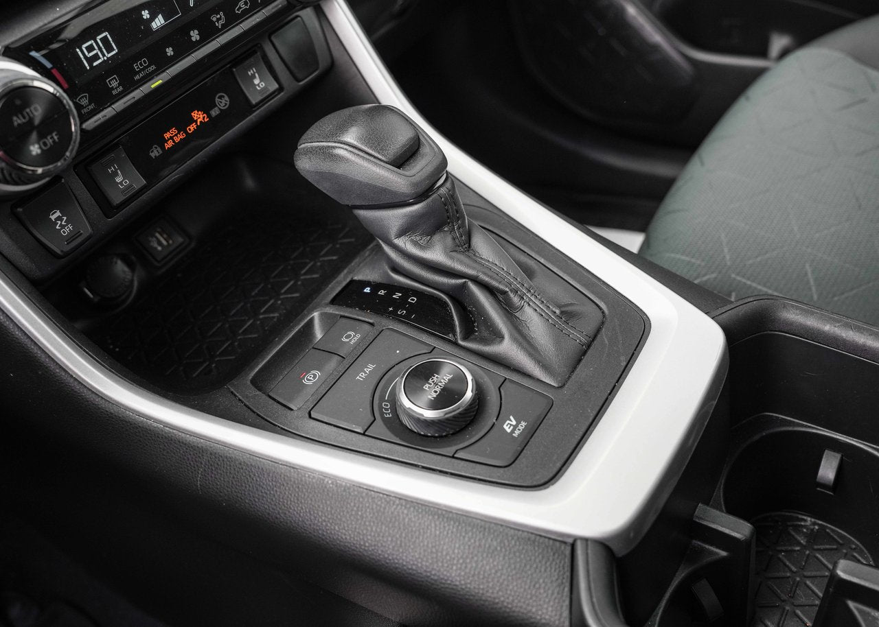 2023 Toyota RAV4 HYBRID XLE AWD