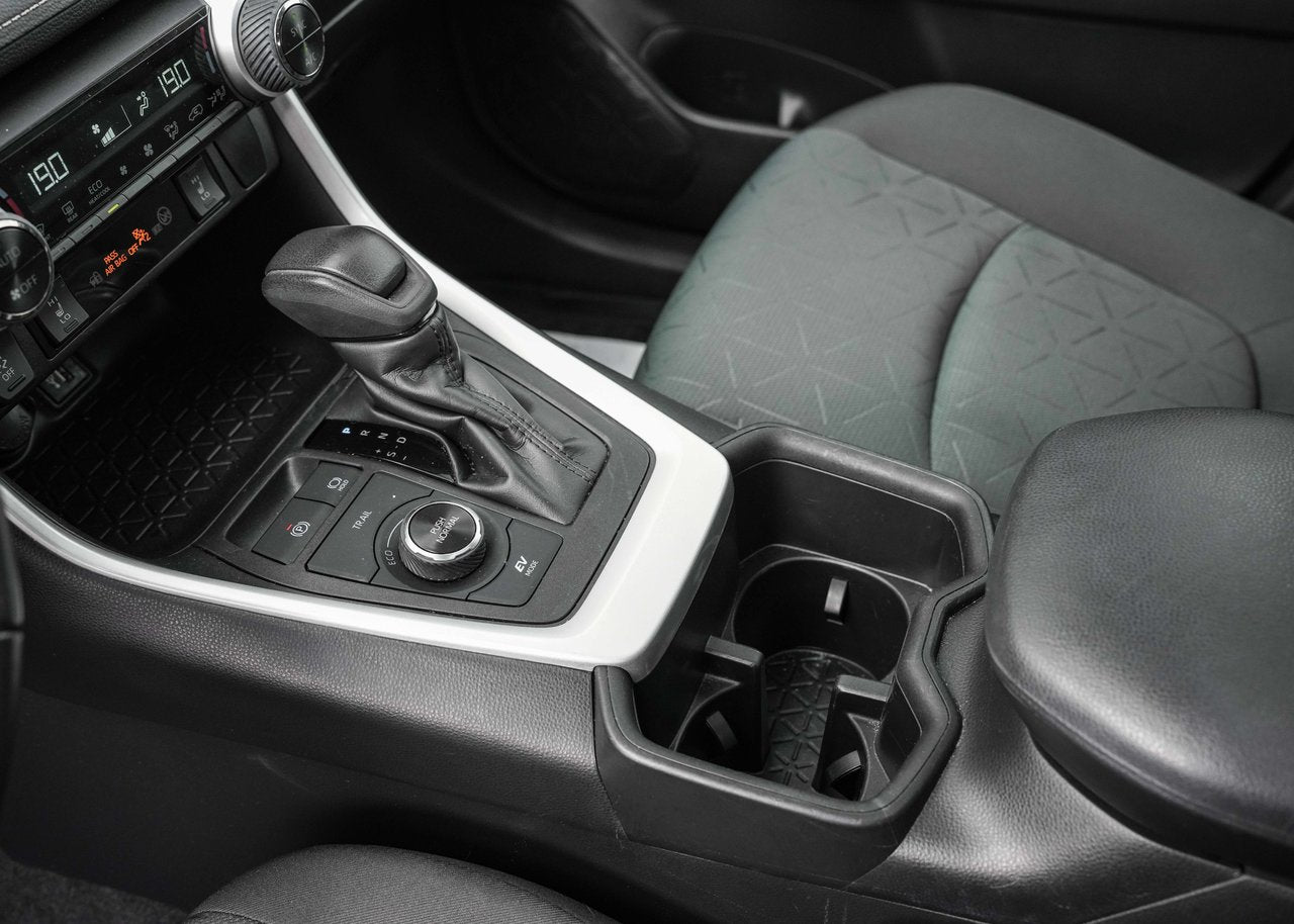 2023 Toyota RAV4 HYBRID XLE AWD