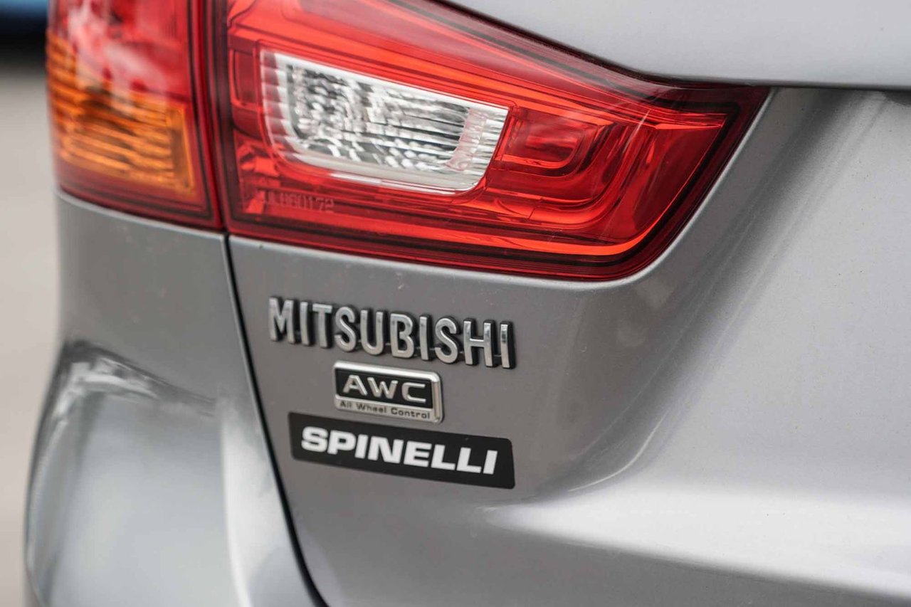 2016 Mitsubishi RVR SE