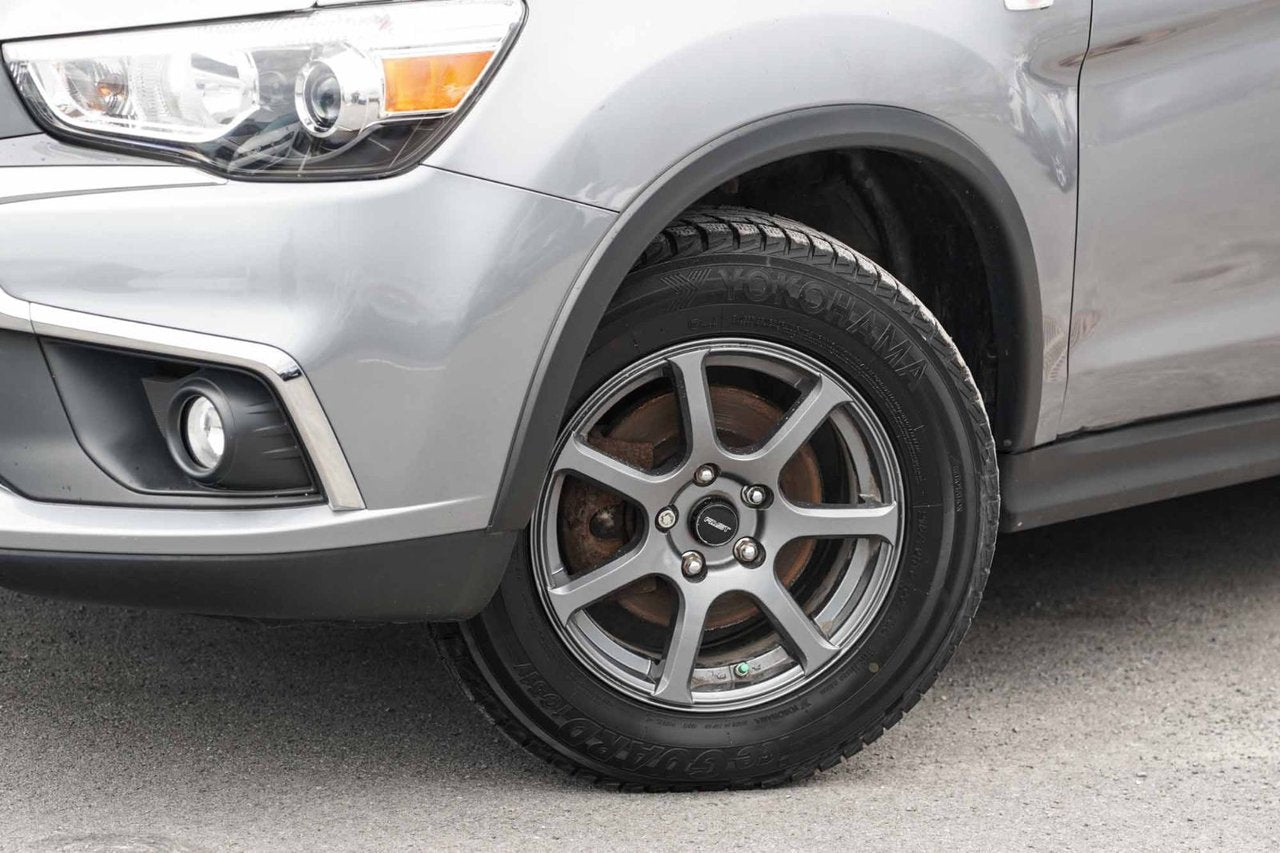 2016 Mitsubishi RVR SE