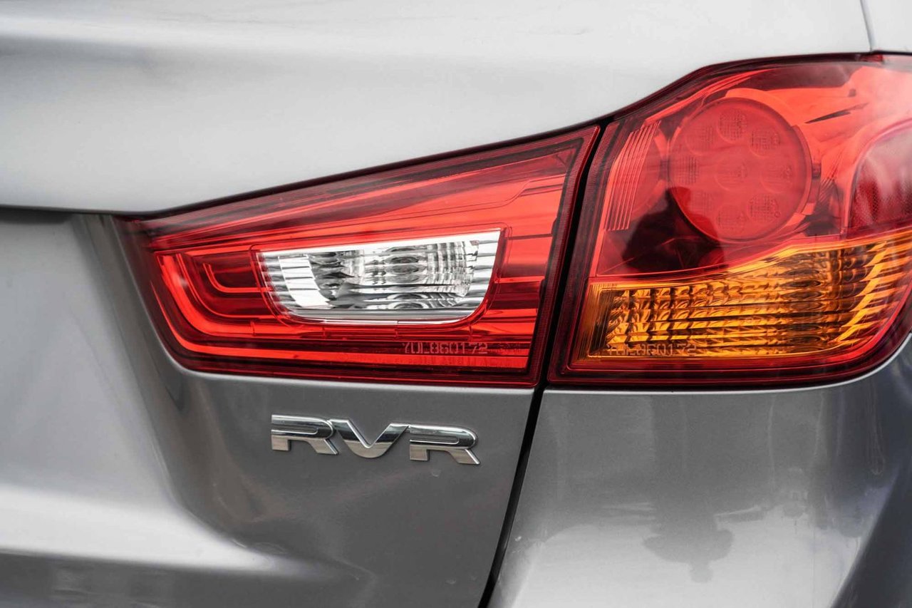 2016 Mitsubishi RVR SE