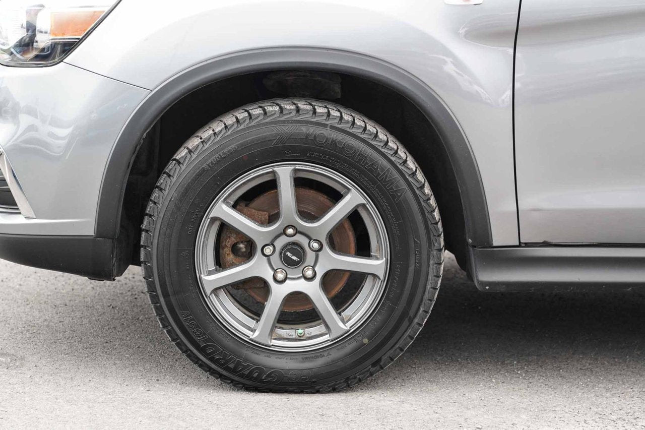 2016 Mitsubishi RVR SE