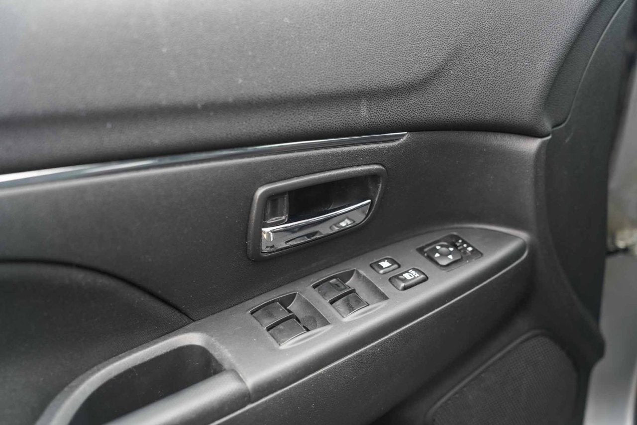 2016 Mitsubishi RVR SE