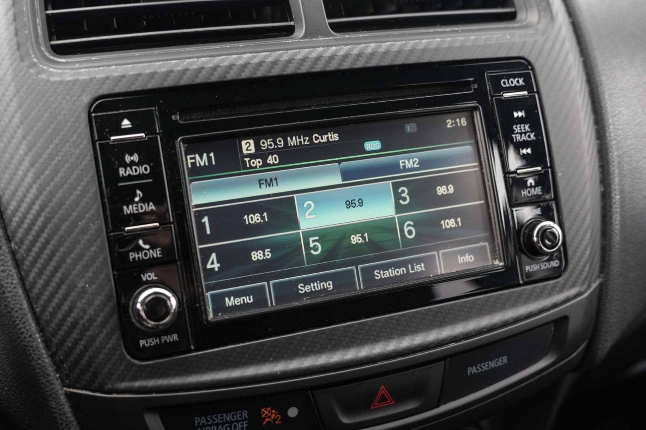 2016 Mitsubishi RVR SE