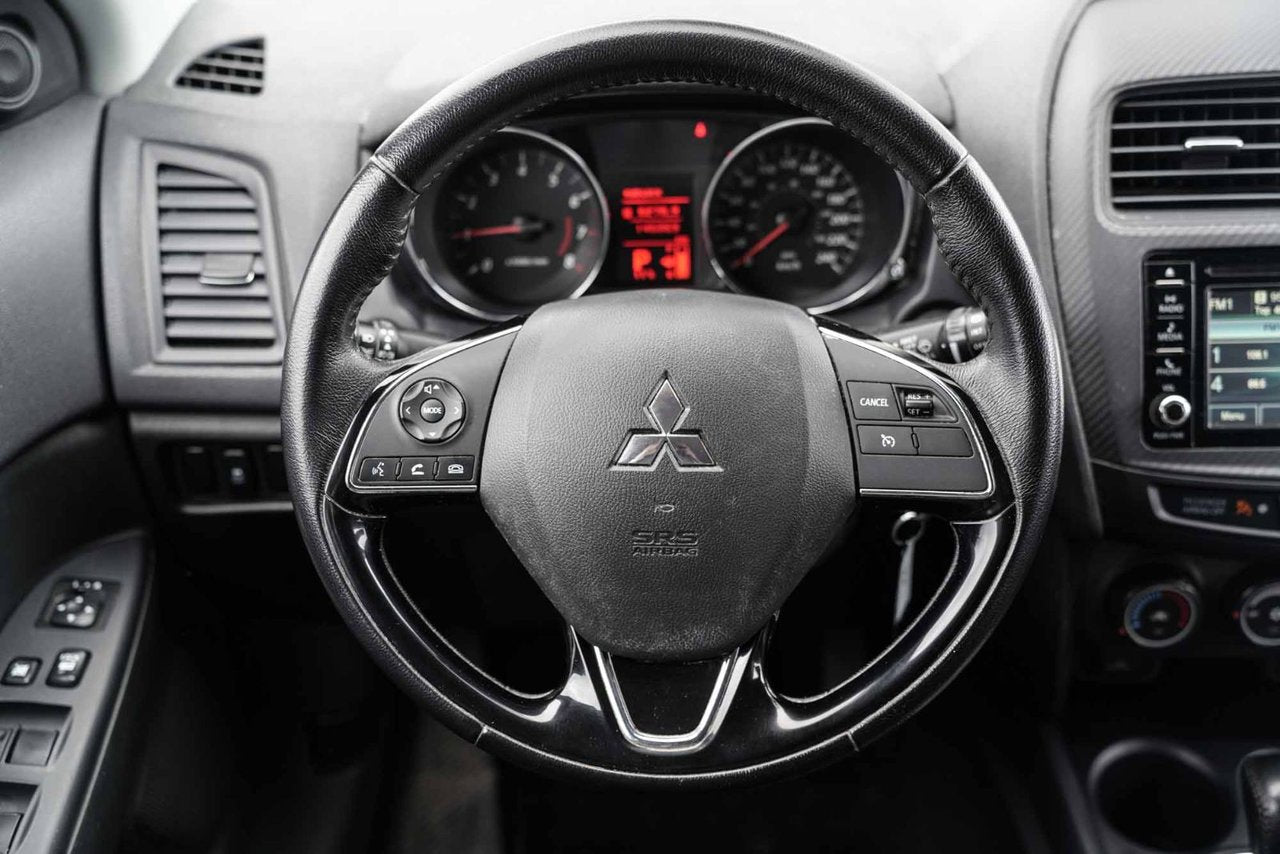 2016 Mitsubishi RVR SE