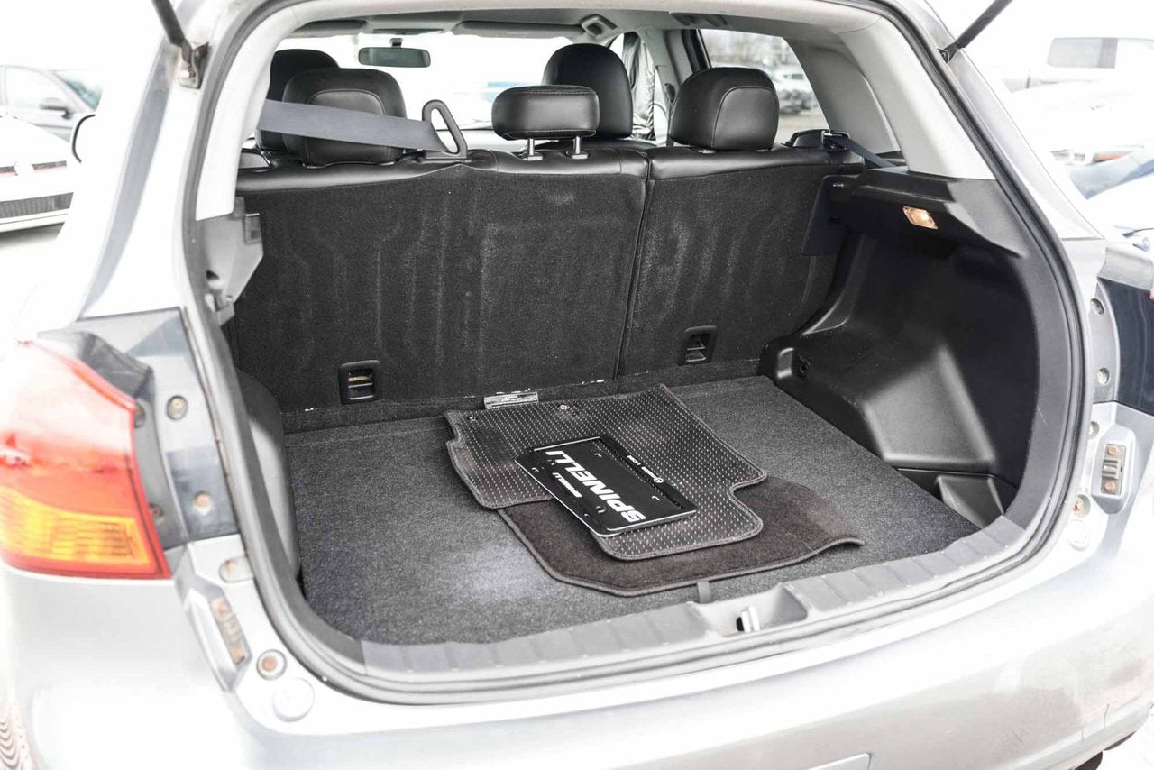 2016 Mitsubishi RVR SE