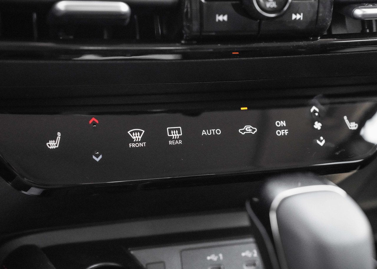 2026 Nissan Kicks SR Premium AWD