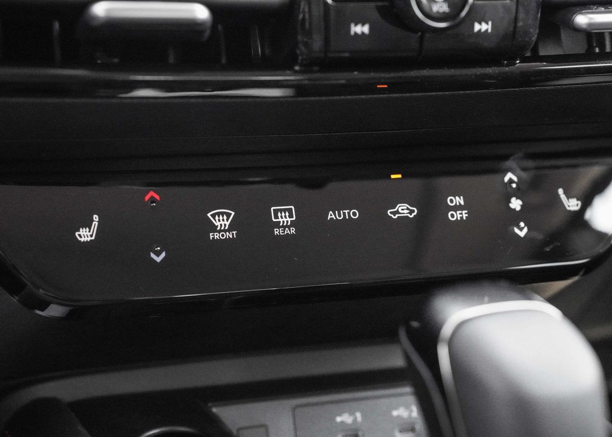 2026 Nissan Kicks SR Premium AWD