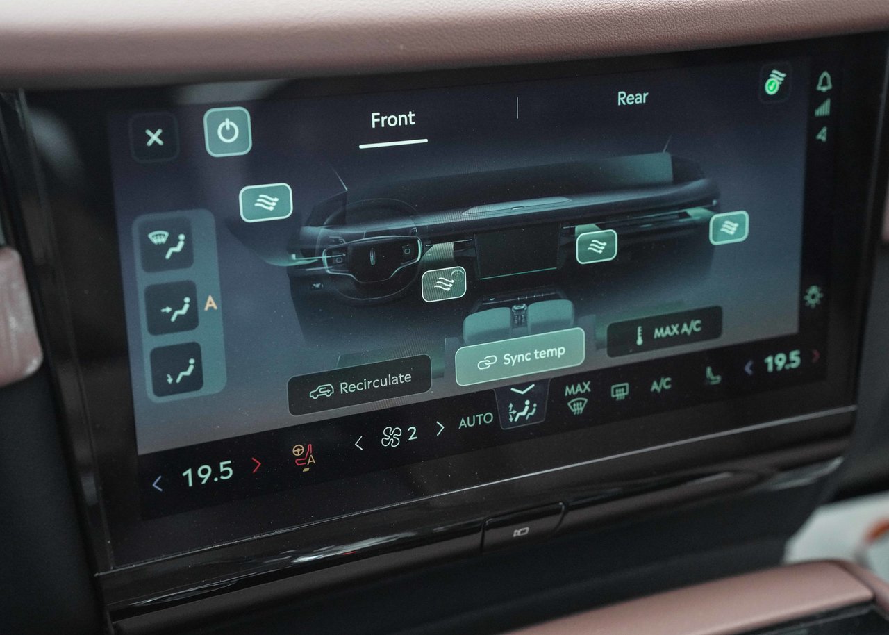 2025 Lincoln Navigator L RESERVE L/ 450$ PAR SEMAINE - 96 MOIS